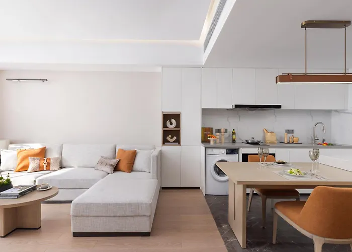 Suite med et soveværelse med en kingsize-seng